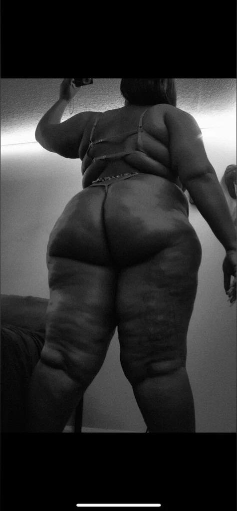 Wettest bbw out 🍒