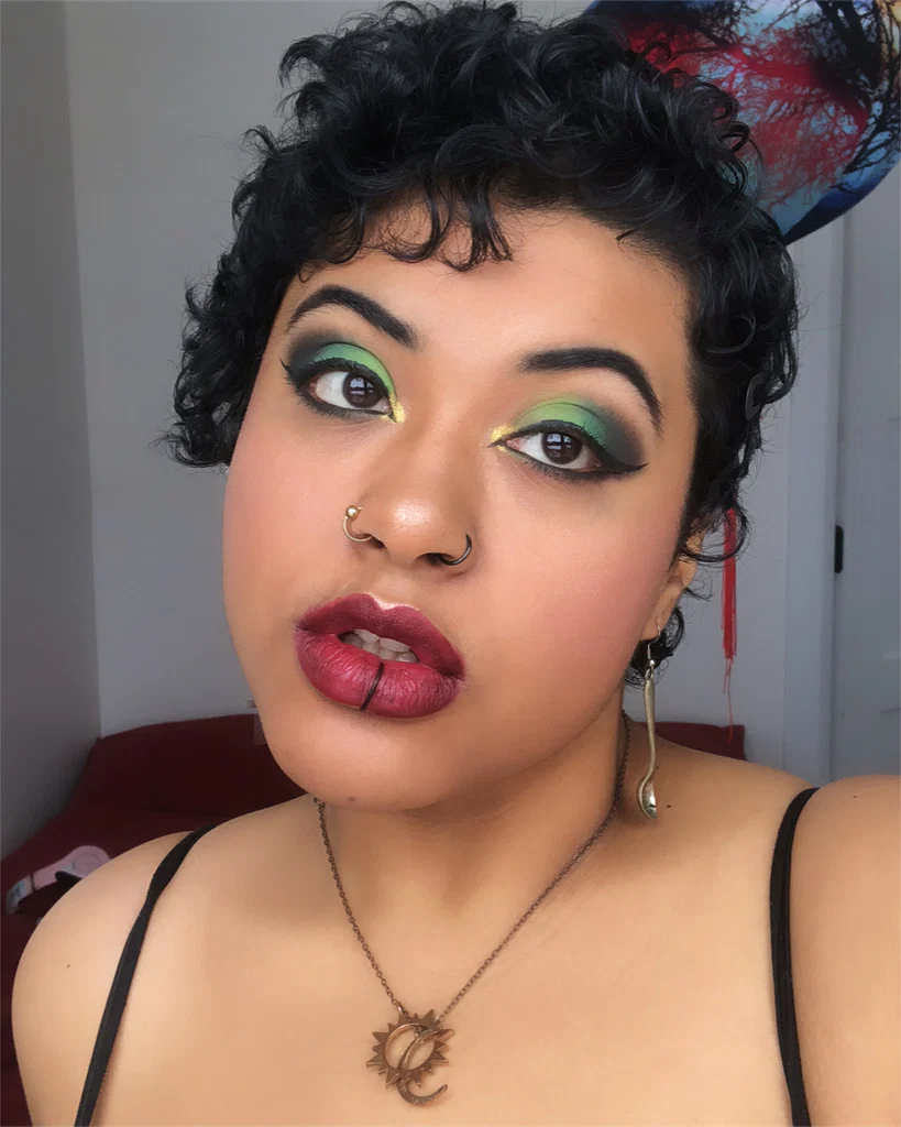 Violet's avatar
