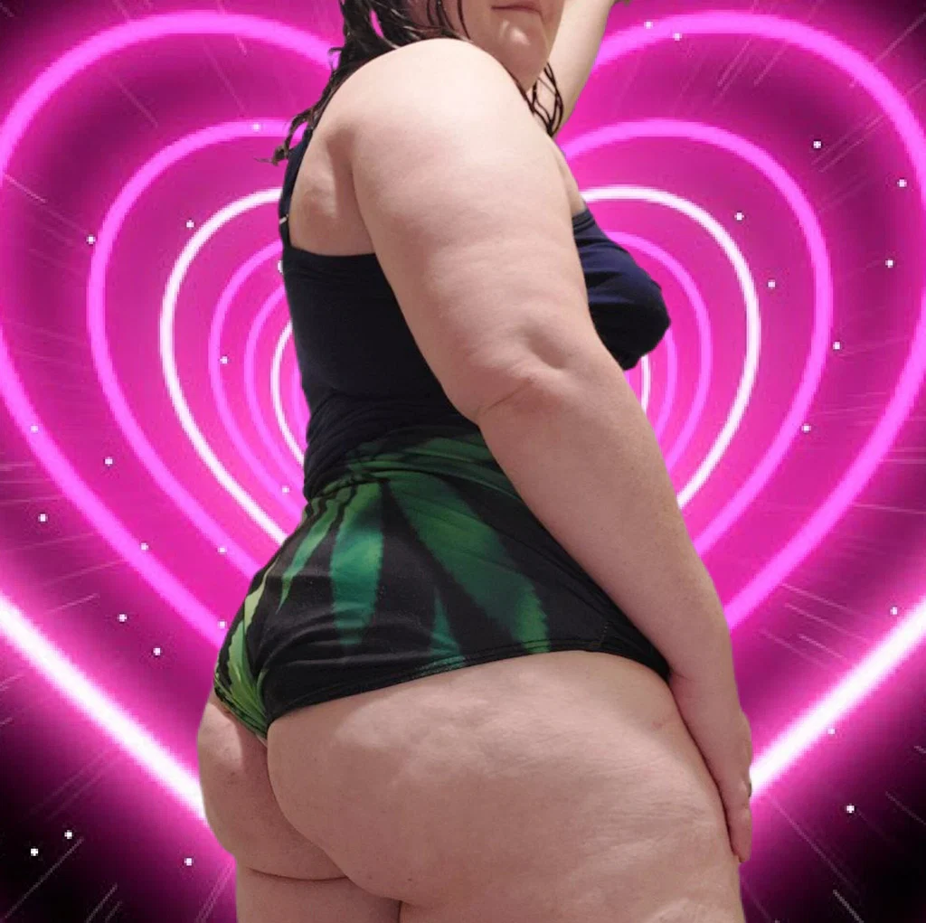 🌺✨️THICK &amp; FLIRTY✨️🌺's avatar
