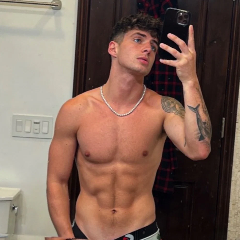 Zach 👅's avatar