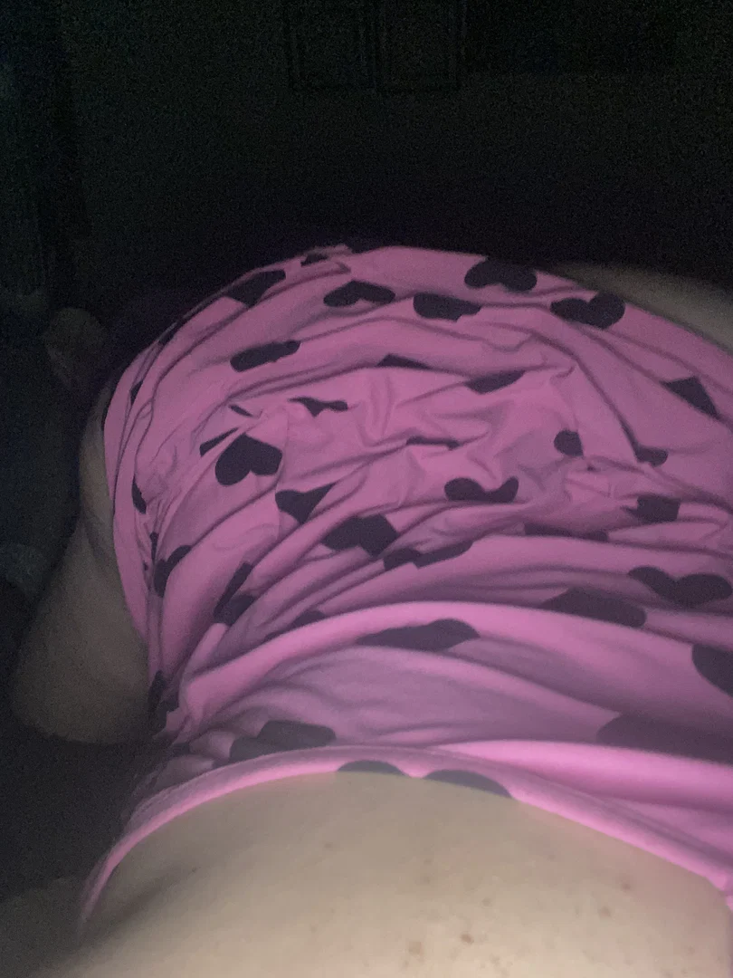 Curves-nd-booty profile banner