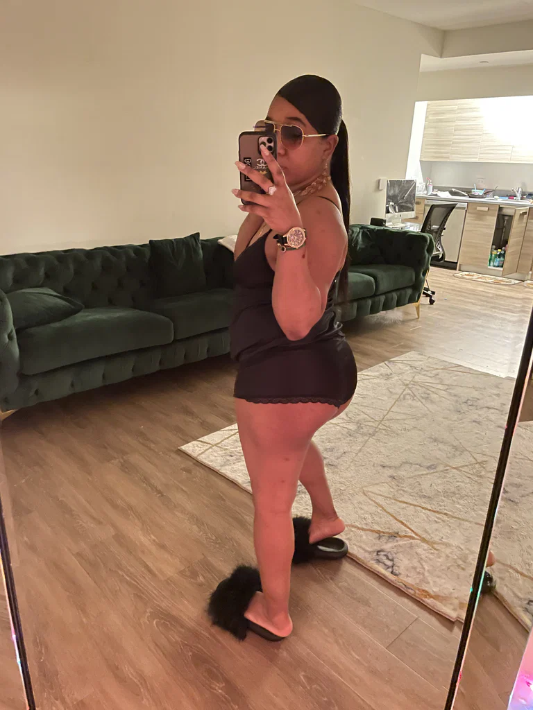 Feelmyaura👑