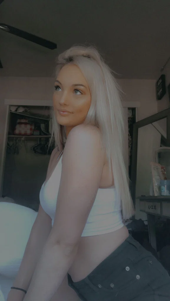 Naughty Nicole's avatar