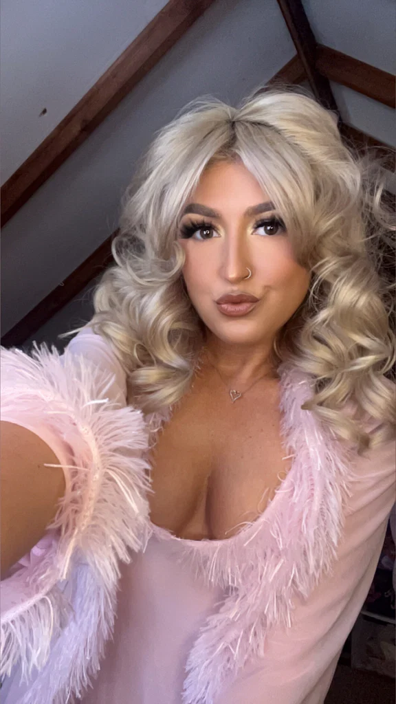Its me🥰's avatar