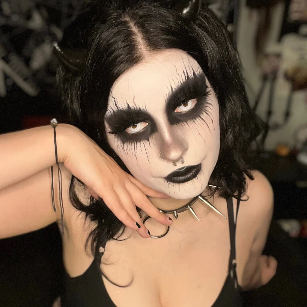 Lindsxyz 🖤🐾's avatar