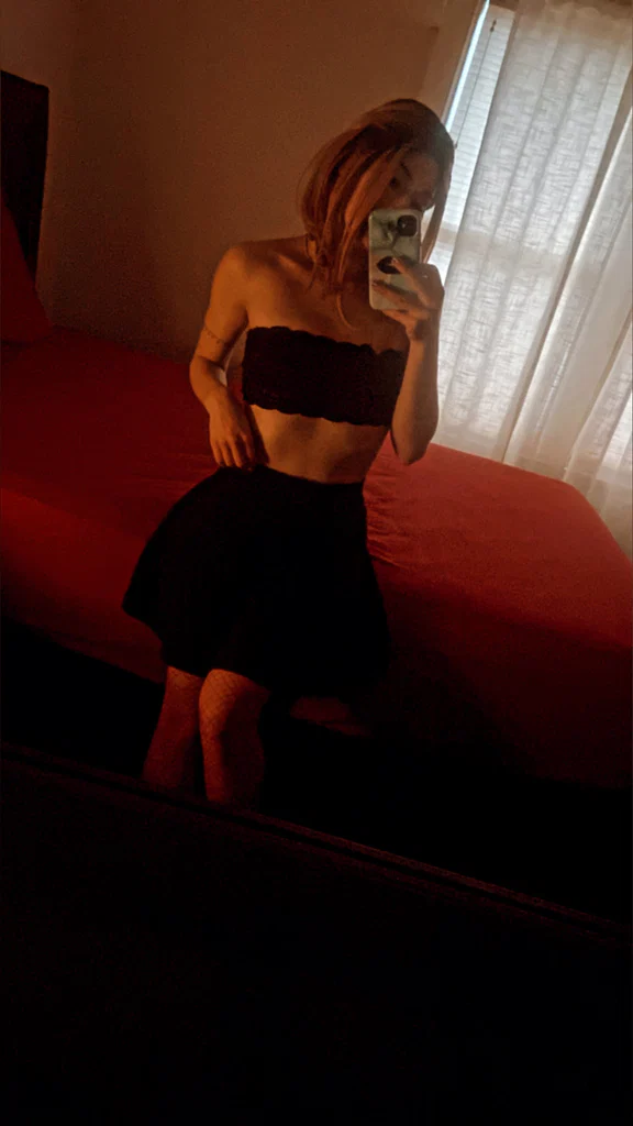 Lia Monroe's avatar