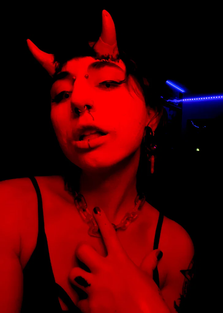 ‼️👹 Zoë Crïngcompë 🤡⁉️'s avatar