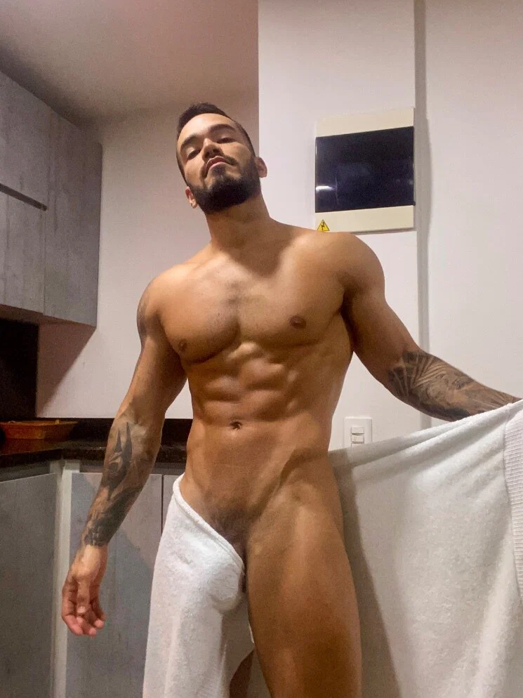 Alexander Martinez's avatar