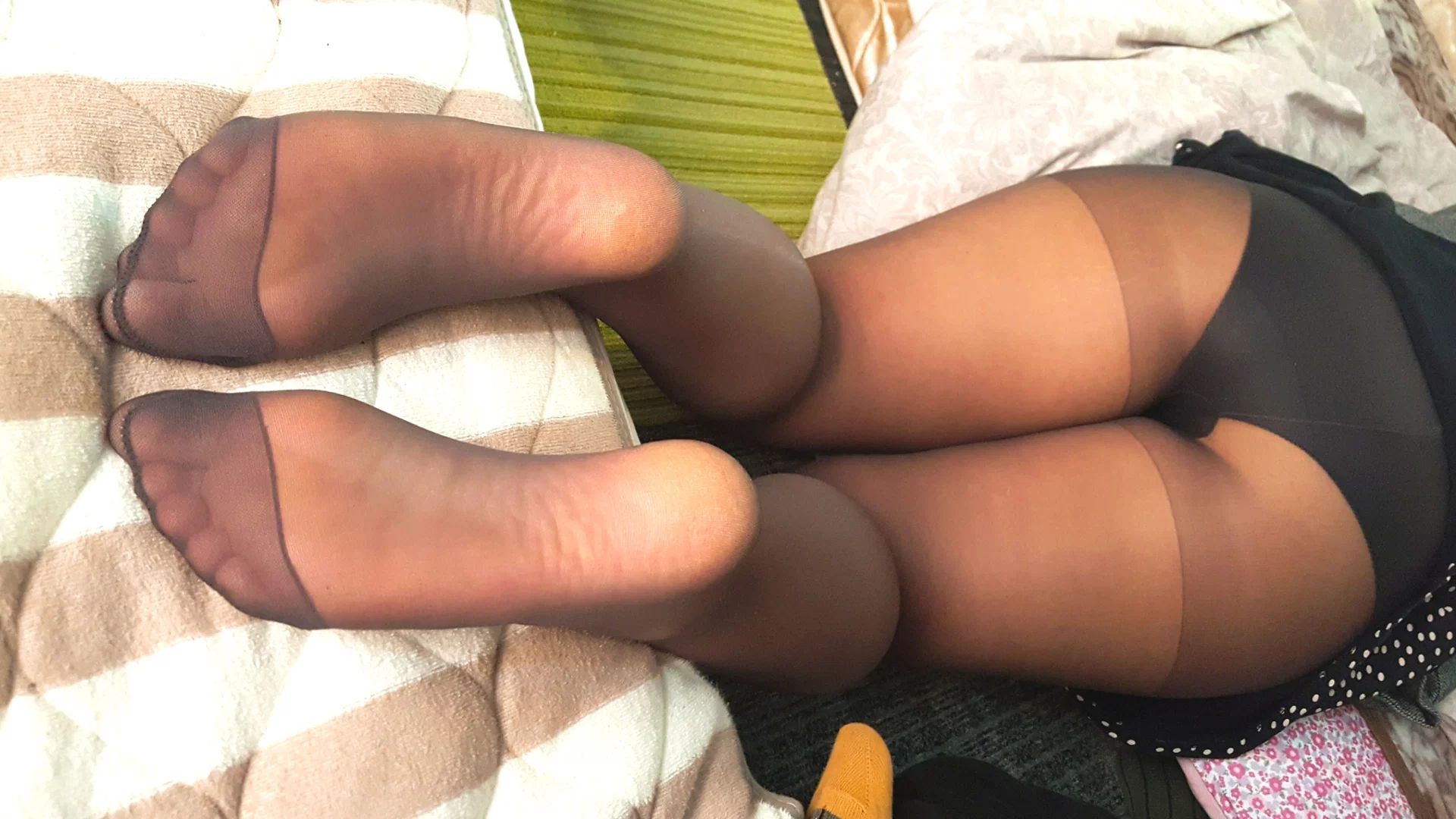 thenylonwifediaries profile banner