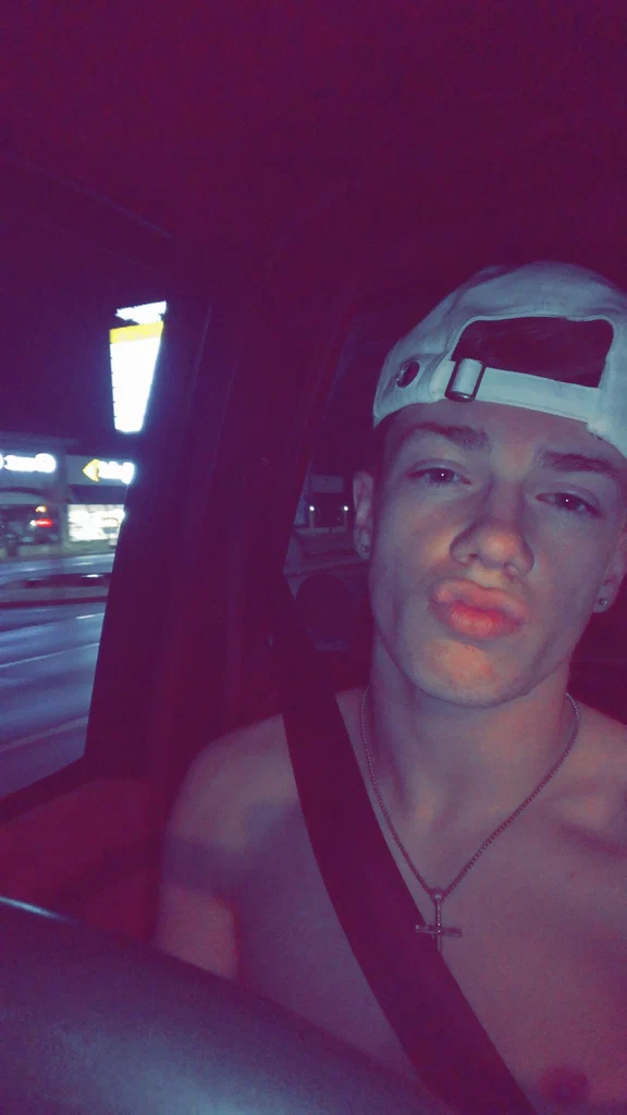Prettyboysimp's avatar