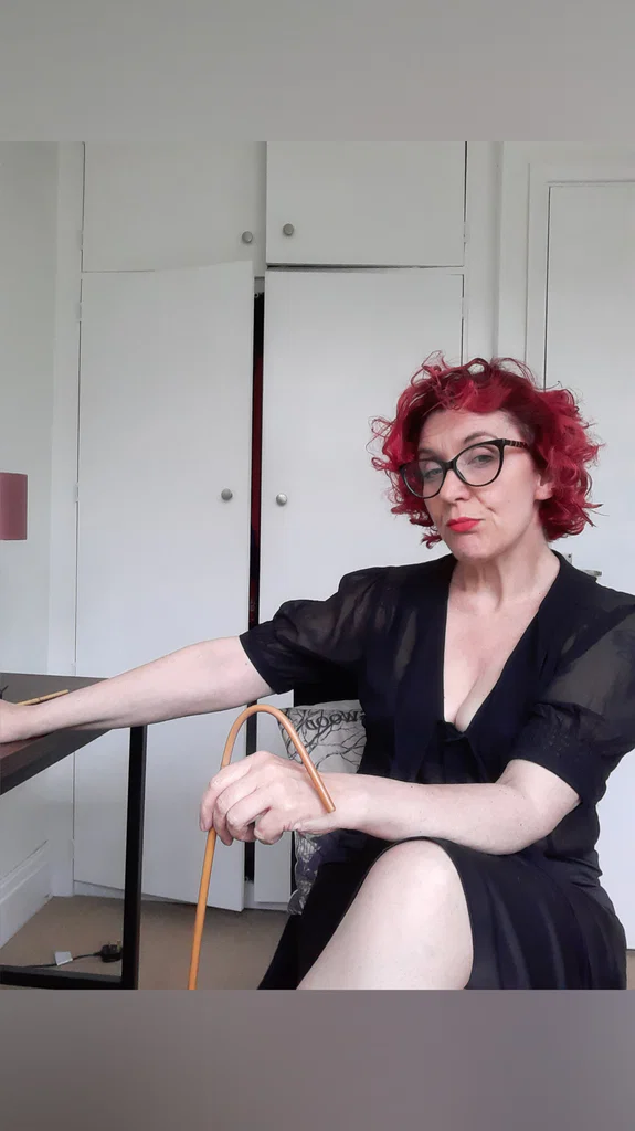 Mistress Lola Von J