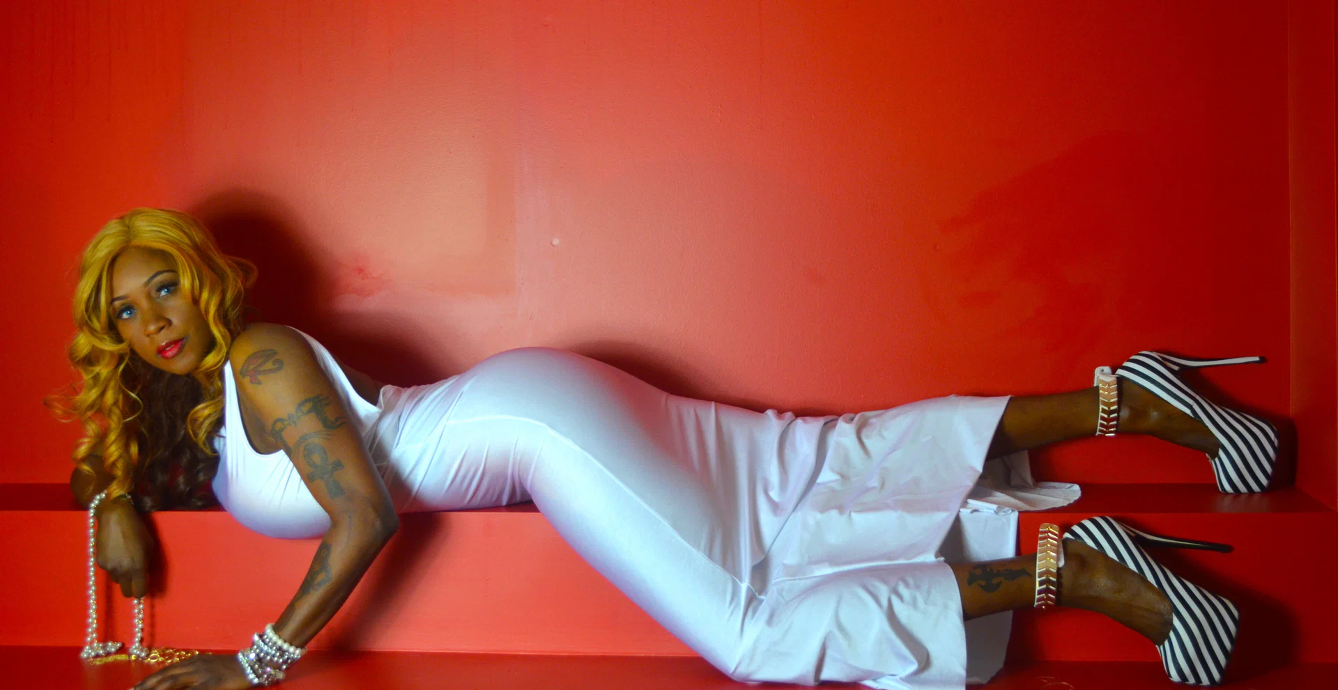 Tha True Original Gata profile banner
