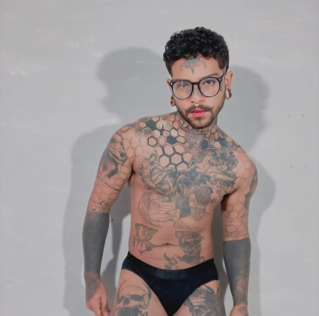 Victor Hugo Shawer's avatar