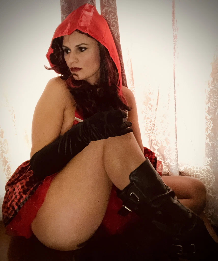 Rebecca Rinehart's avatar