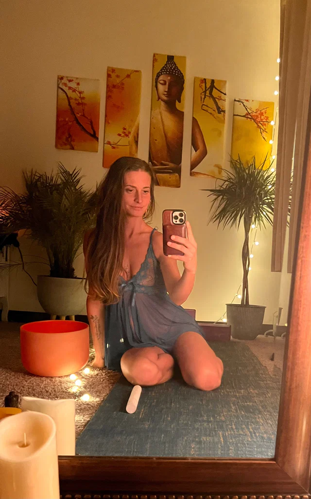 Vivien Energy's avatar