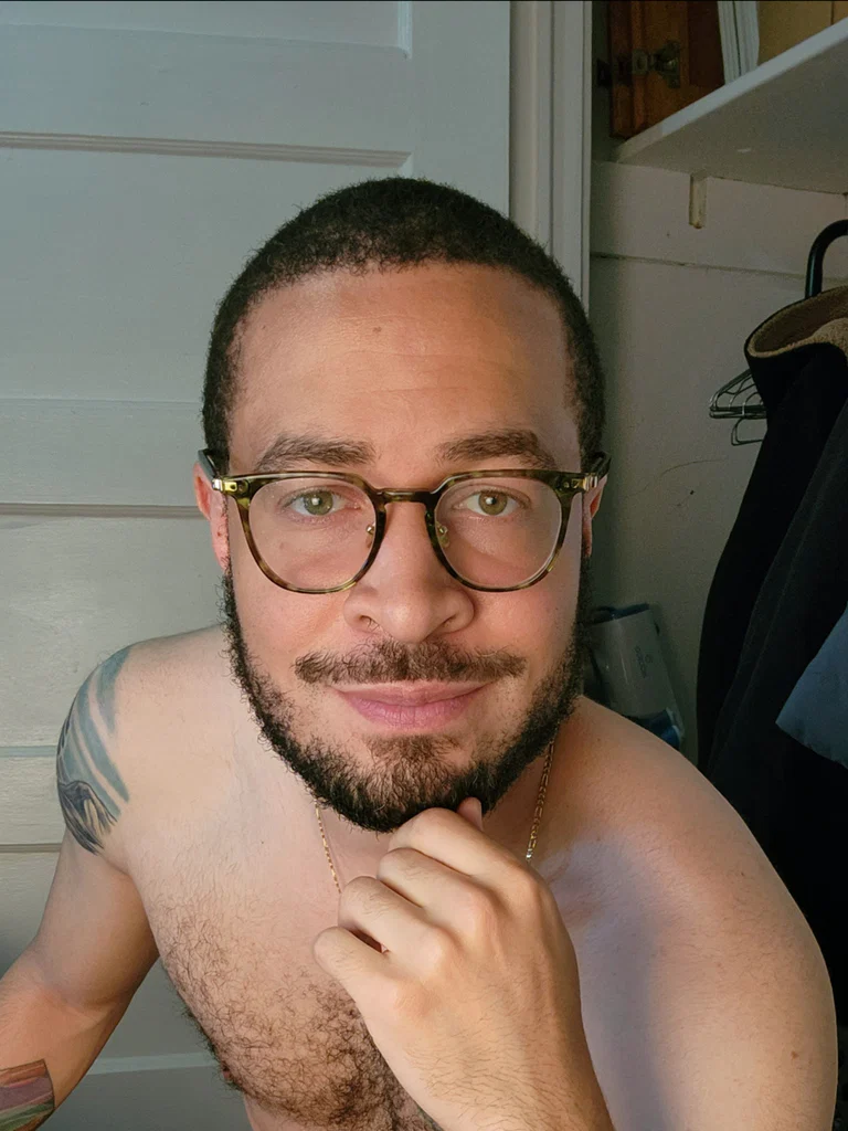 Theo Tate's avatar