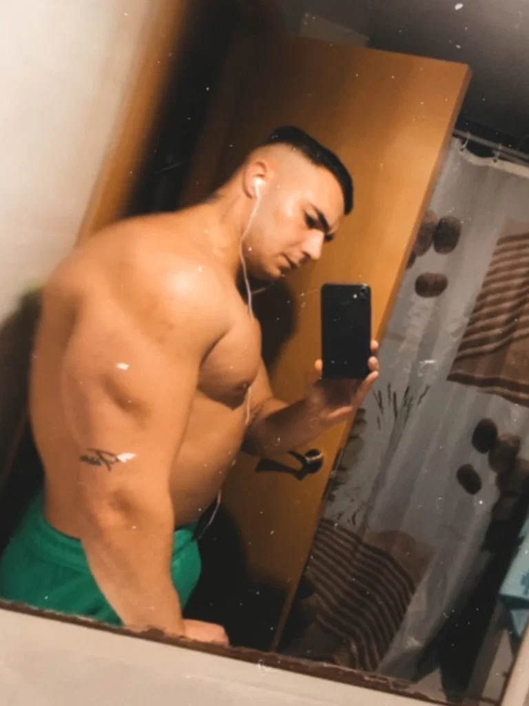 Aston_69_'s avatar