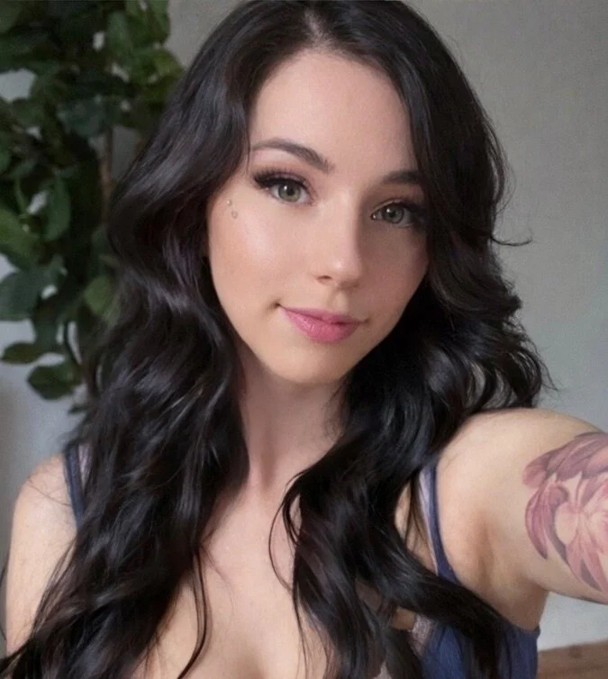 Aurora moon's avatar