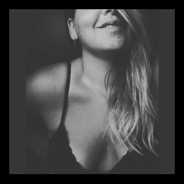 Miss Satine 🖤's avatar