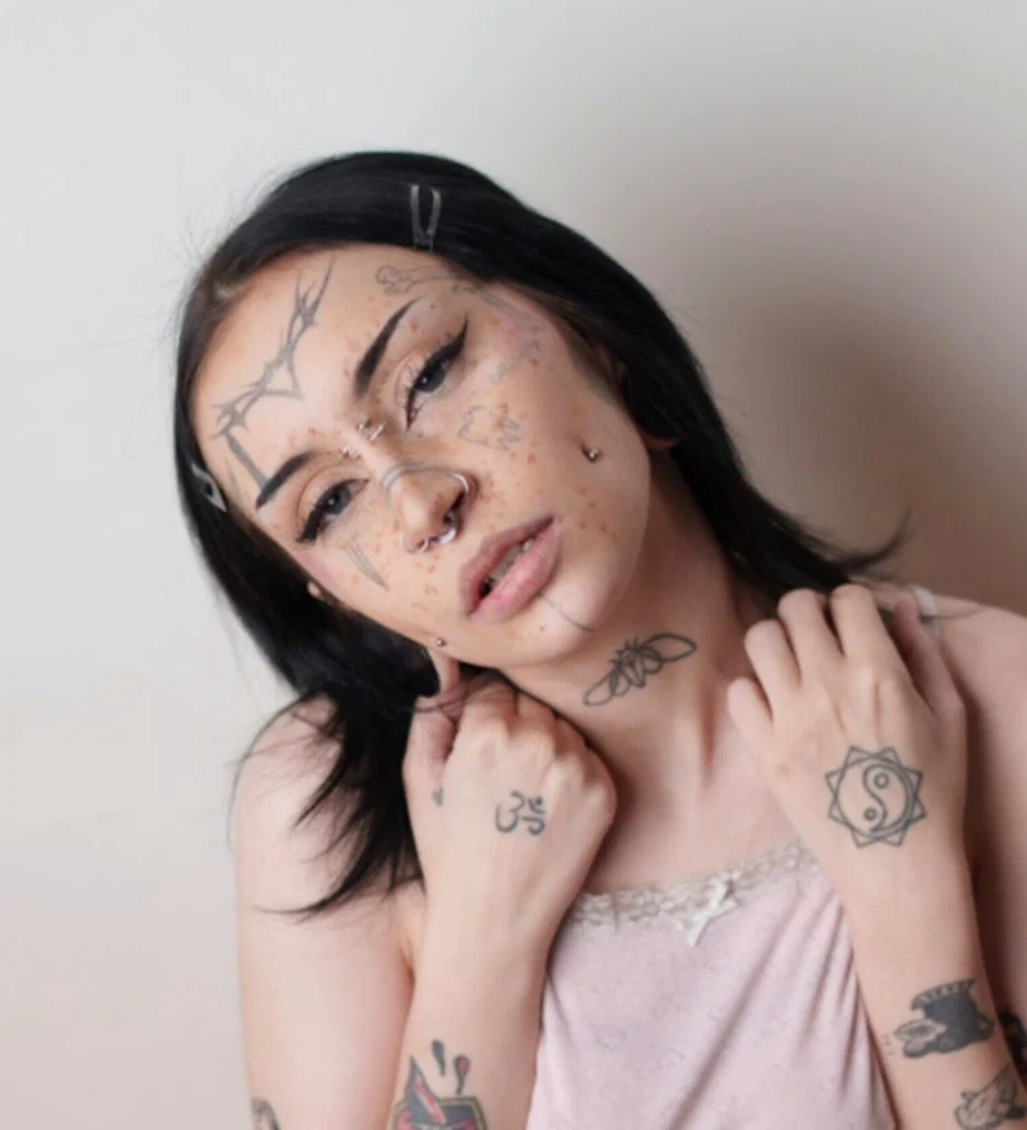 Cleo Peach 🍑's avatar
