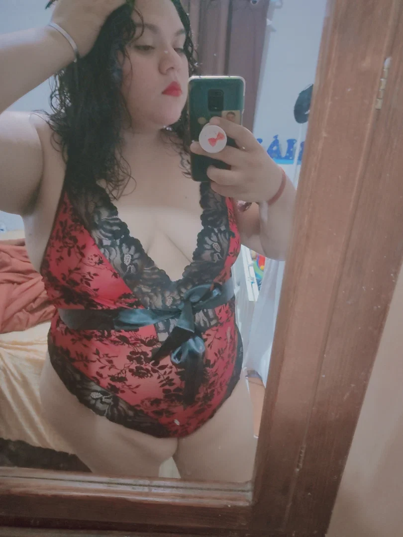 beautiful chubby profile banner