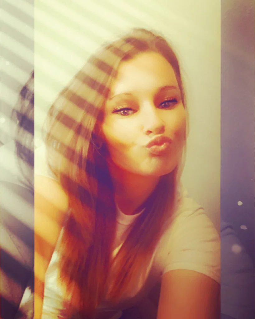 Angelaa's avatar