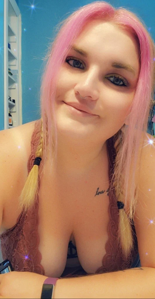 Lia Luna 🌙 🖤's avatar