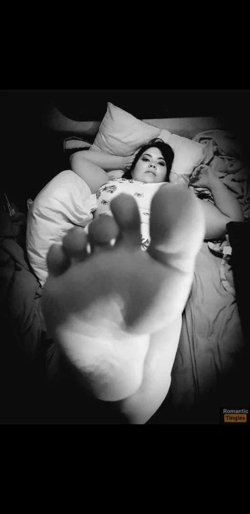 RomanticTingles's avatar