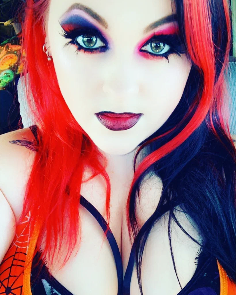 Megan May's avatar