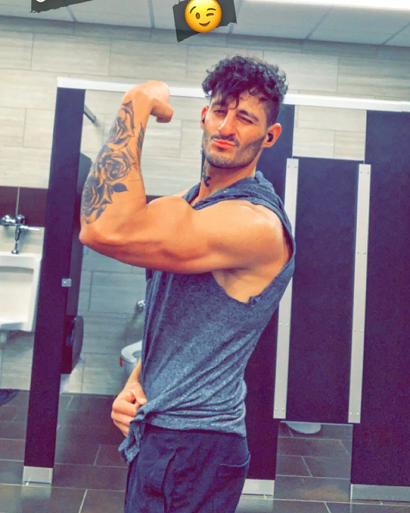 Dylan Ray's avatar