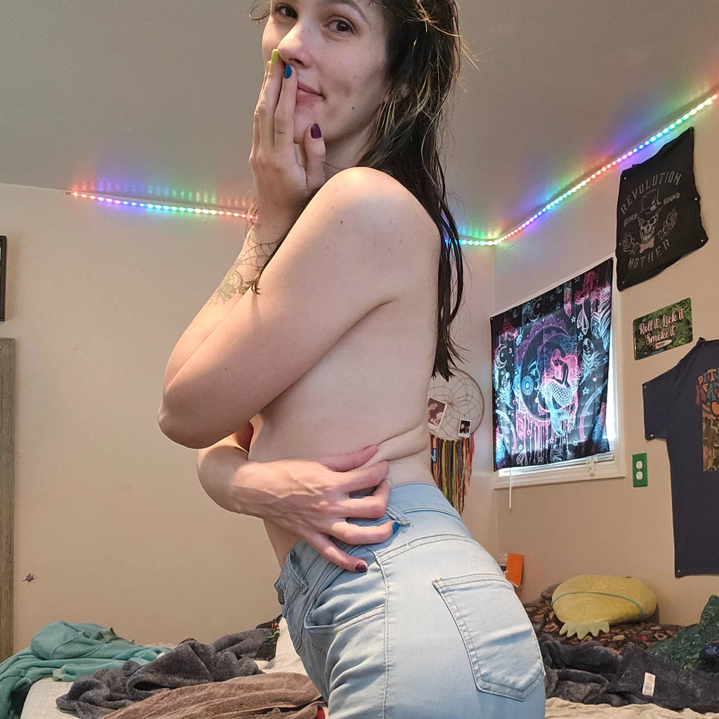 Shaye Belle