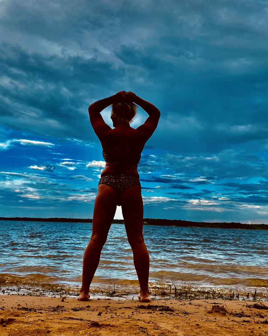 Amber profile banner