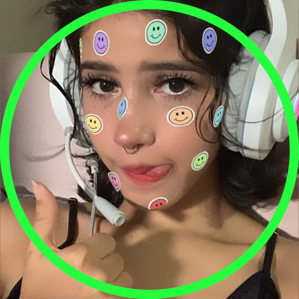 Dafne 🍭's avatar