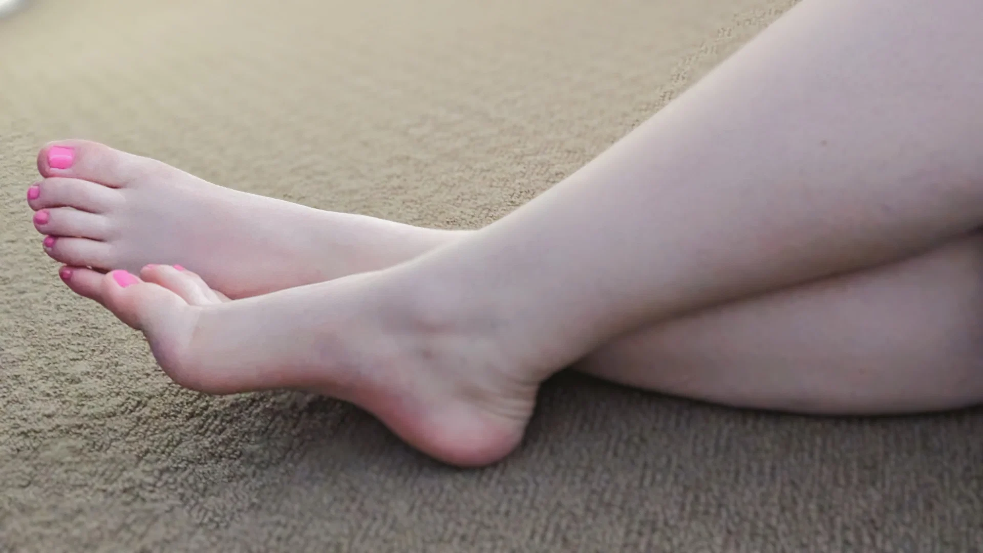 Casual Big Feet Pics 💋👣 profile banner