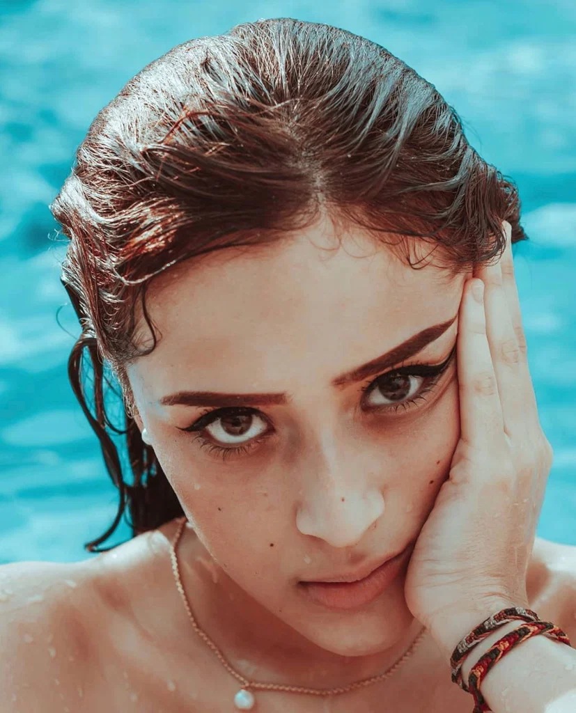✨Sarah Lopez✨'s avatar
