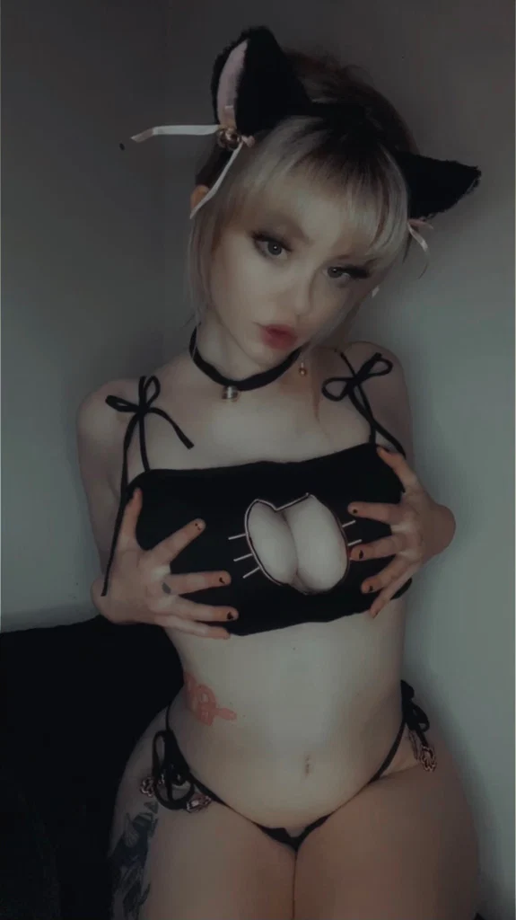 hellgirl's avatar