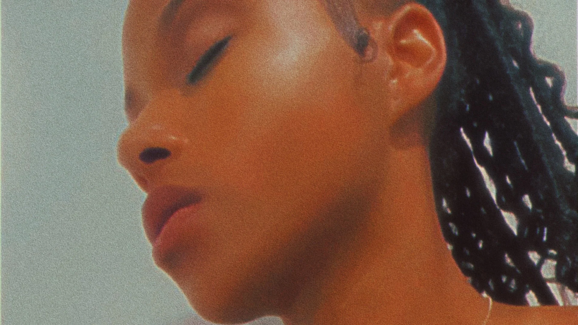 LovelyL profile banner