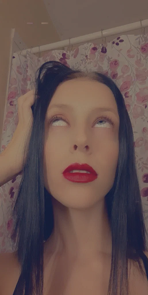 MojoChik01's avatar