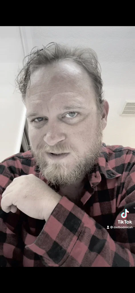 dadbodmicah's avatar