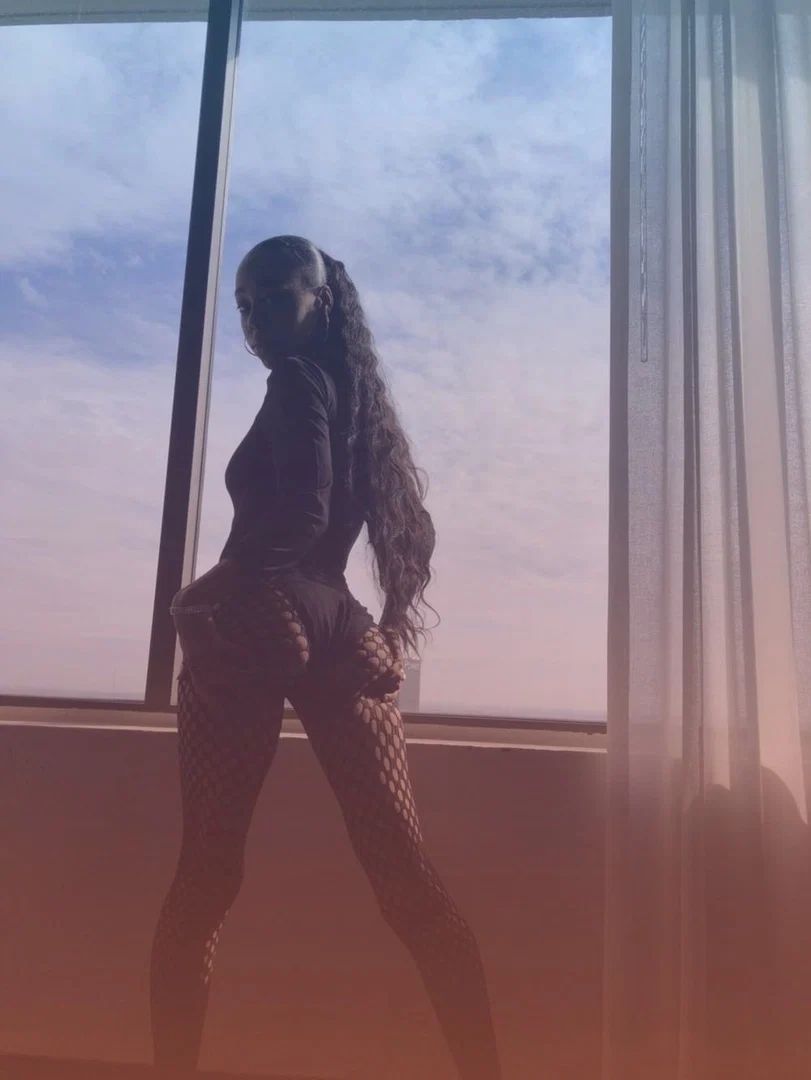 Honey Persausion profile banner