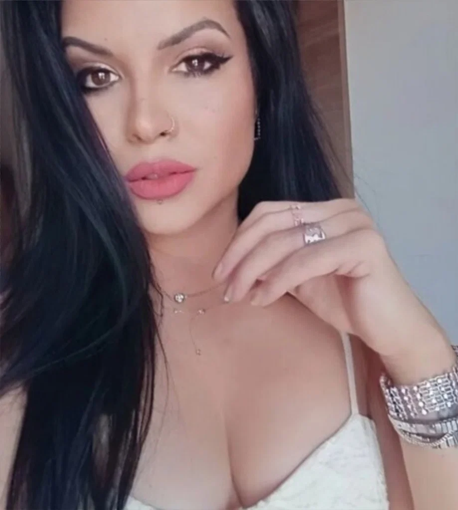 👑Annie👑's avatar