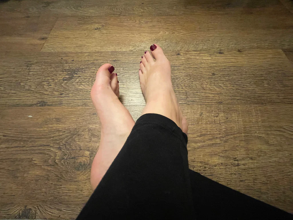 Barefoot Bunny's avatar