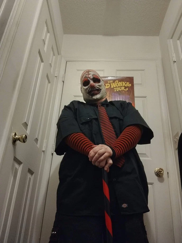 Riddles The Clown