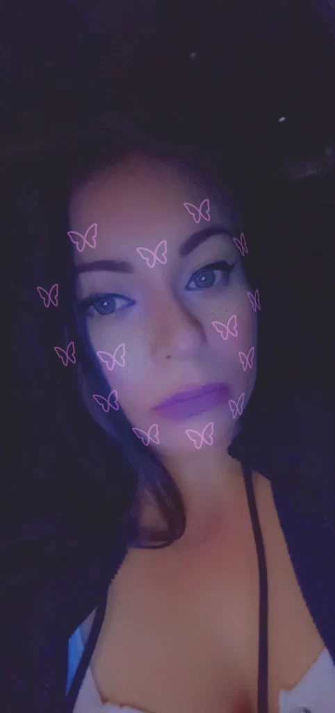Alejandra Barrientos's avatar