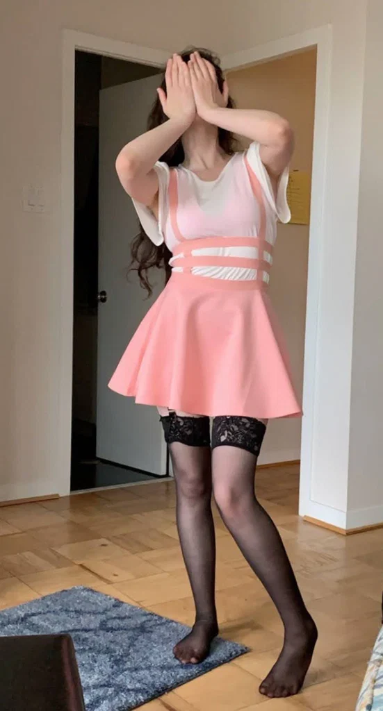 Submissive Shy Goth's avatar