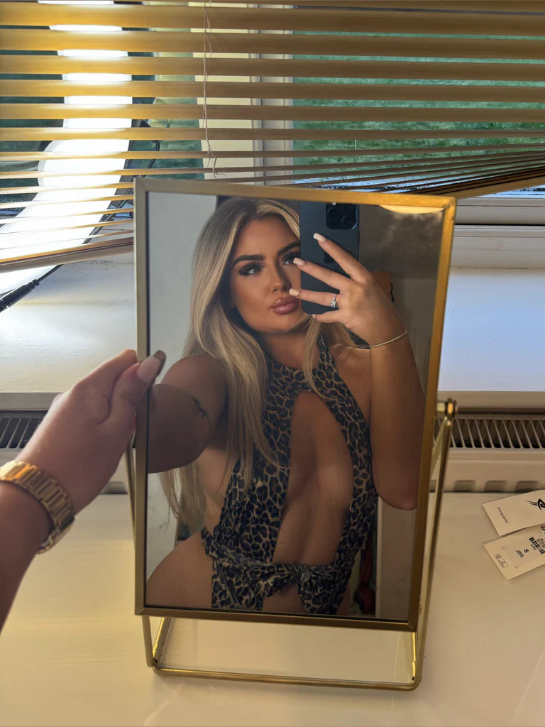 Emily Marlor's avatar