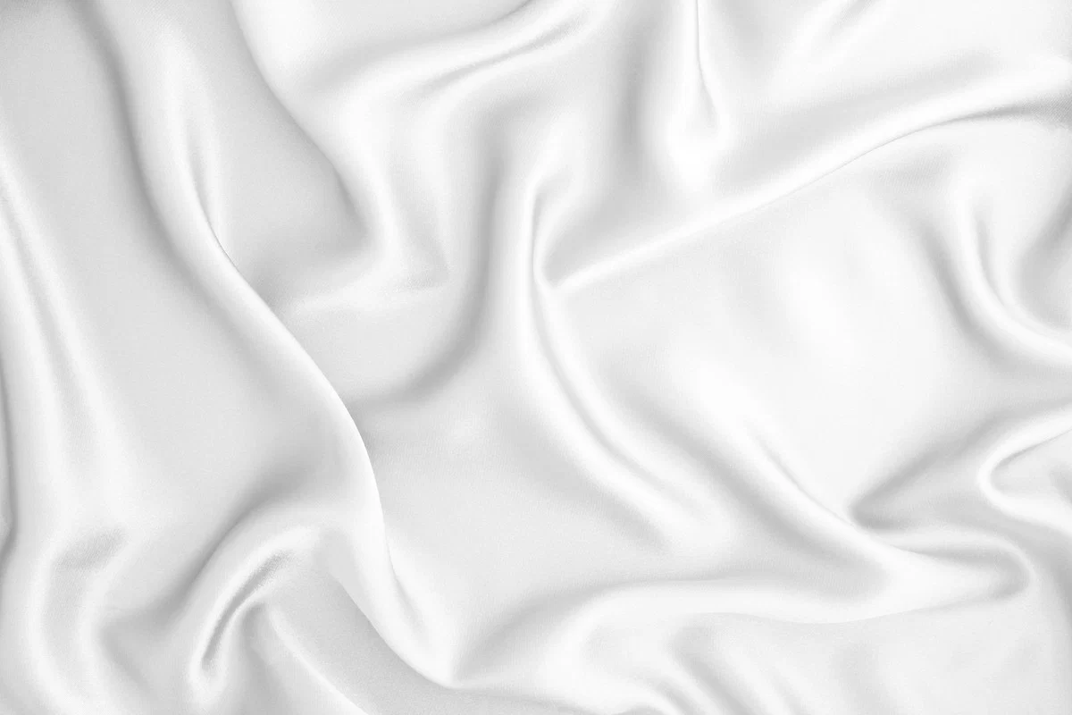 Curvyriena30 profile banner