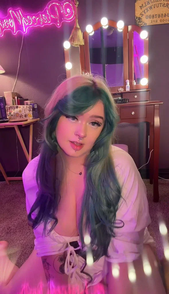 𝔓𝔦𝔢𝔯𝔠𝔢𝔡𝔑𝔬𝔬𝔡𝔩𝔢 🍜's avatar