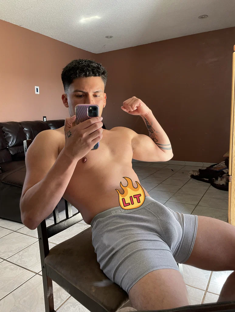 Uchiha Papi's avatar