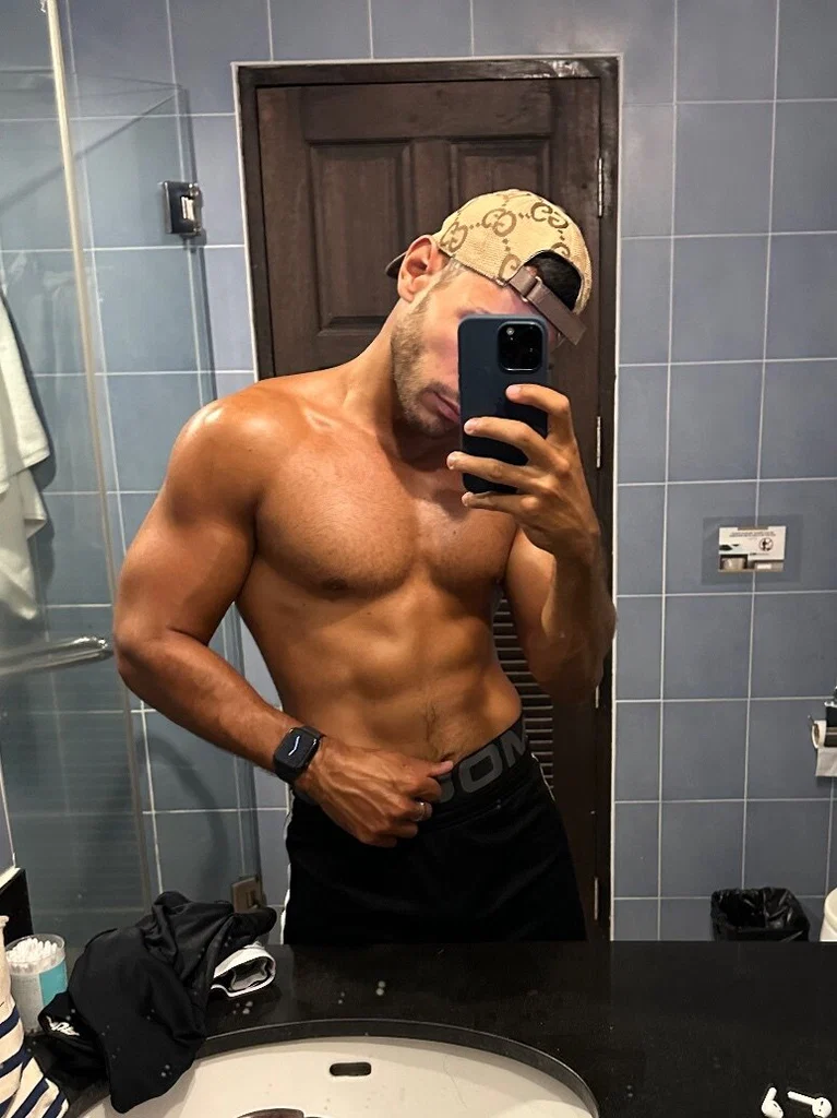 Maitrerayan94's avatar